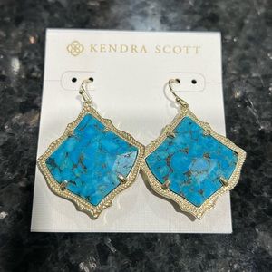 Kendra Scott turquoise and gold earrings